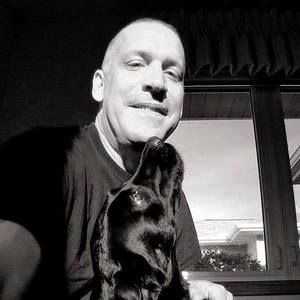 Meet your Posher, Tom